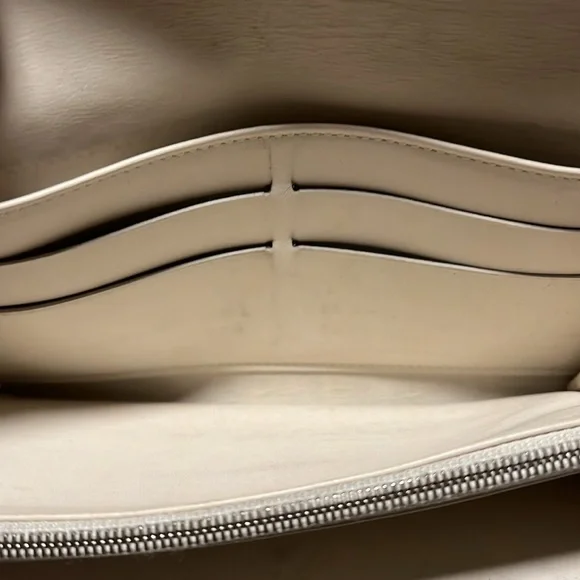 LOUIS VUITTON VERNIS SNAP WALLET- Authentic- Ombre Yellow​